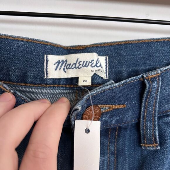 Madewell Denim High Rise Boy Shorts in Francis Wash - Picture 2 of 4